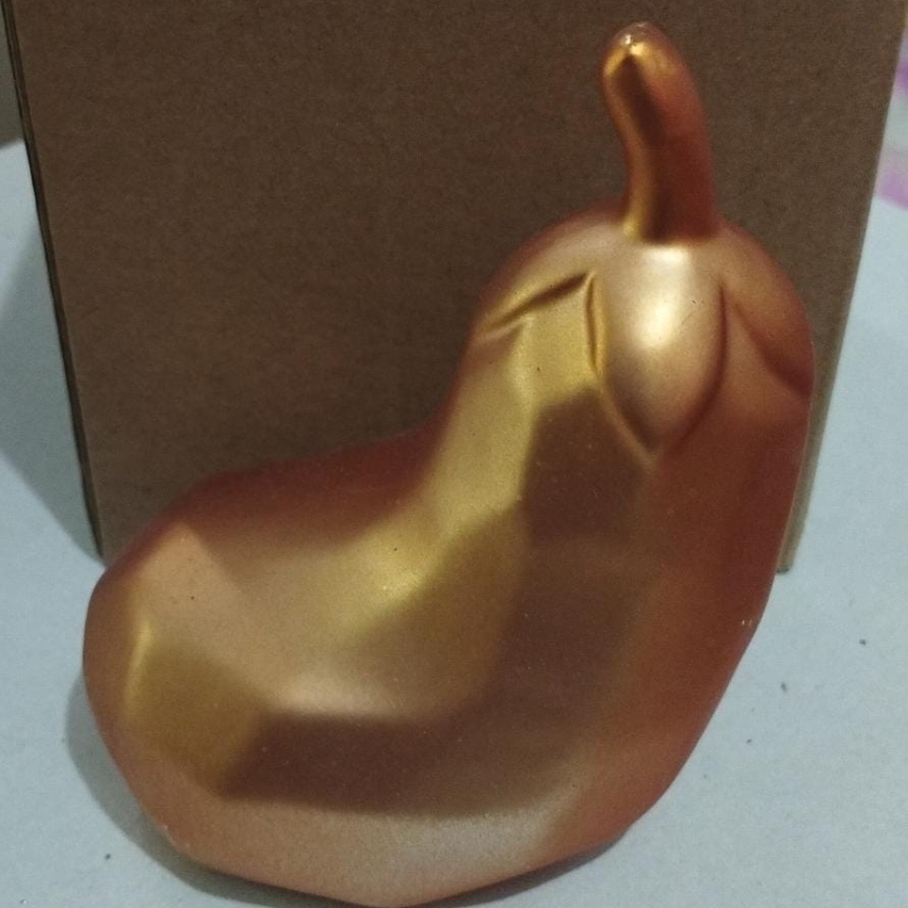 Enfeite Decorativo Berinjela Dourada